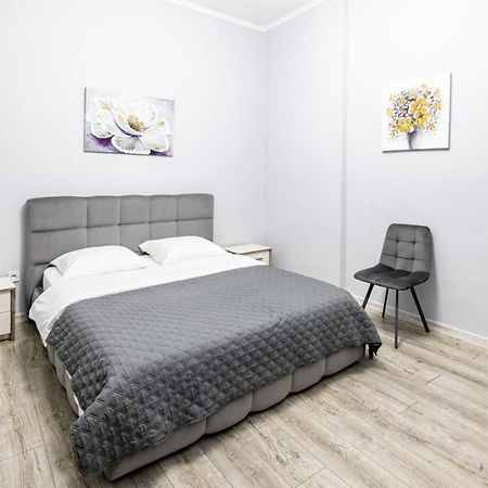 Apartments Galitskaya Street Lemberg Exterior foto